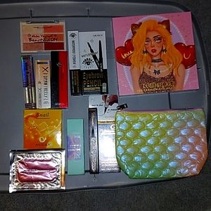 Makeup bundle
